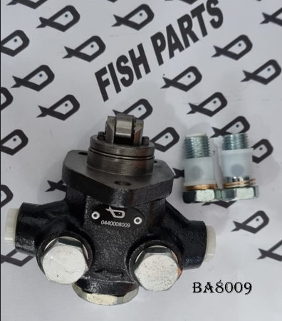 BA8009 - TROCA OLEO - BOMBA  ALIMENTADORA DE PISTÃO MERCEDES OM355/5-OM449LA-L1525-LS1525-LS2225-O371R-371RS-400RS- IVECO 190E33 COM ROLETES SEM COPO, com 2 conexoes  (ENTR./SAÍDA M14X1,5)